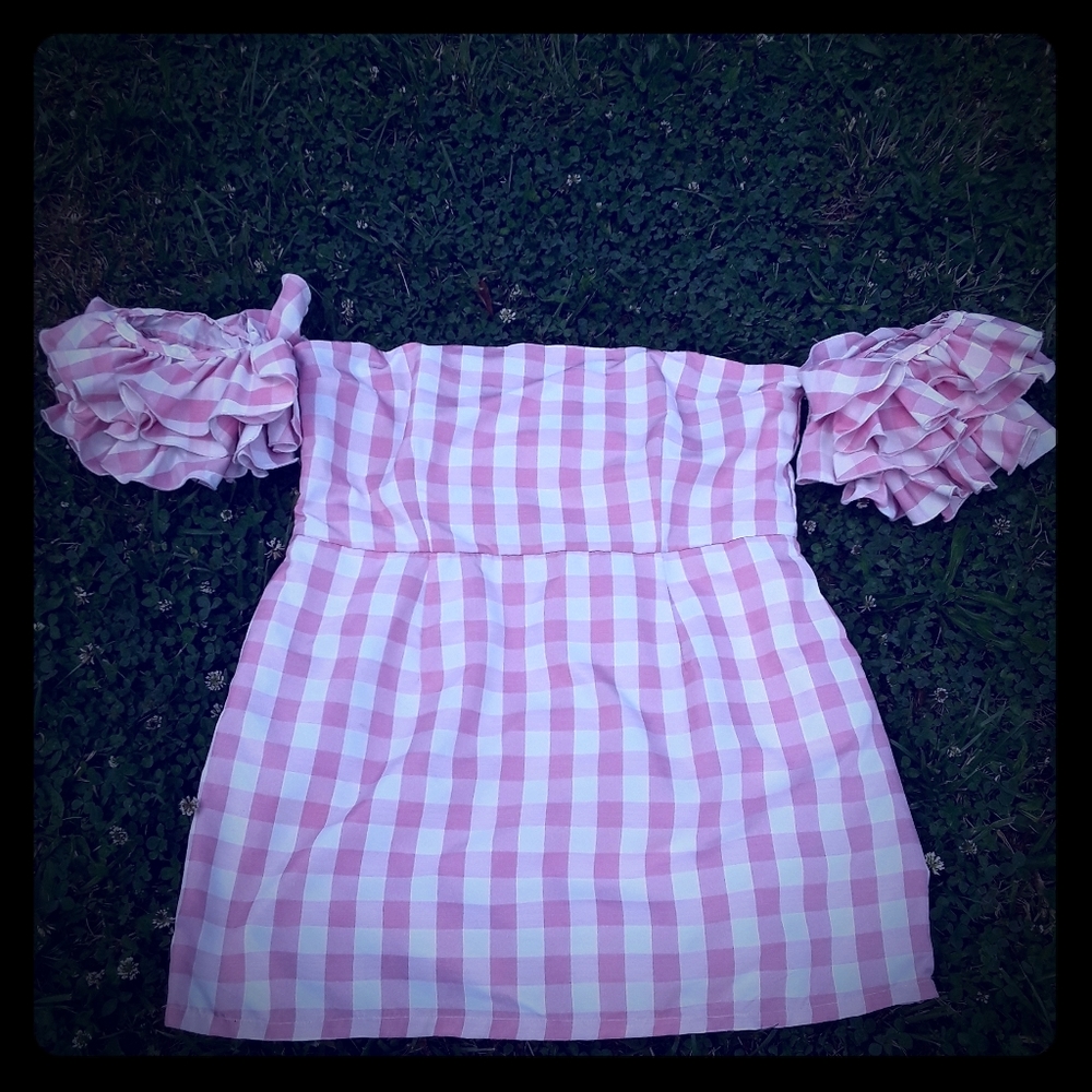 STAR STYLE Strapeless Ruffled Sleeve Dress